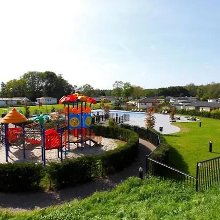 Feriested Pdij Deluxe 6 Personen Nieuwerkerk aan den IJssel
